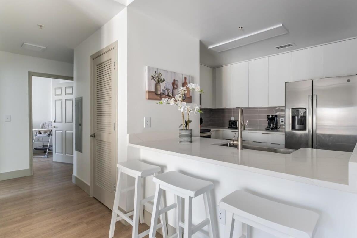 3Br Modern Downtown Apartment With Gym & Office Charlotte Esterno foto