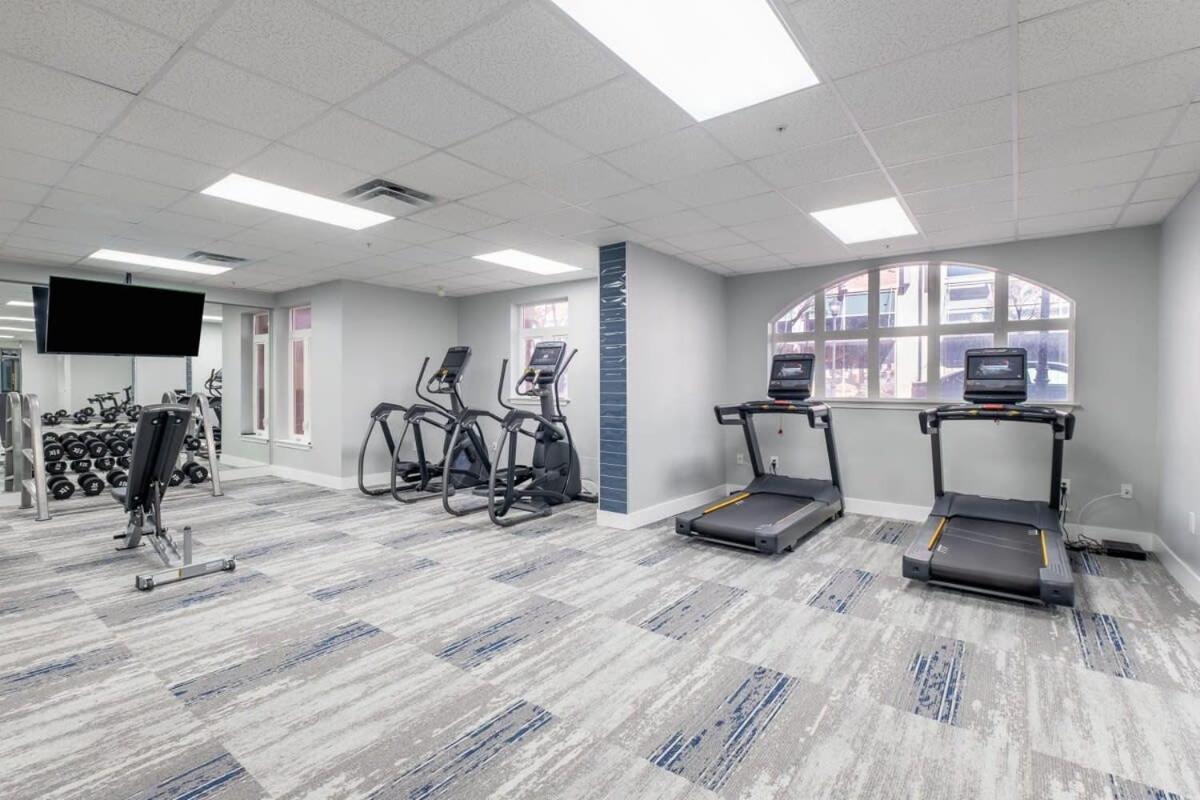 3Br Modern Downtown Apartment With Gym & Office Charlotte Esterno foto